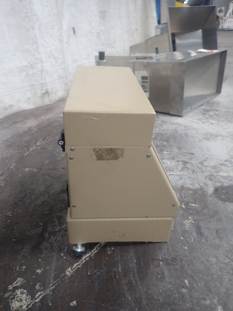 Taber 5750 Linear Abraser Abrasion Tester - 5750 Linear Abraser