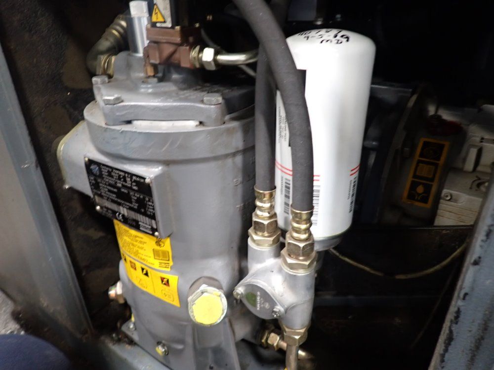 Atlas Copco 18.5 Kw/ 25 Hp Ga18vsd Air Compressor - Ga18vsd