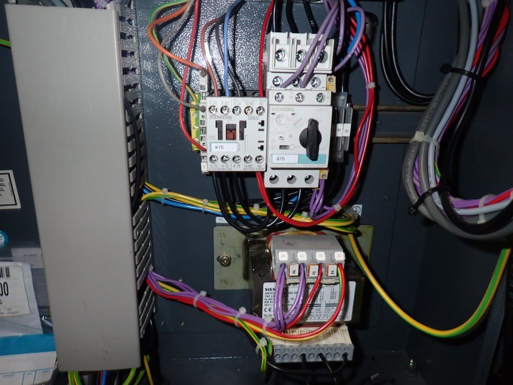 Atlas Copco 18.5 Kw/ 25 Hp Ga18vsd Air Compressor - Ga18vsd