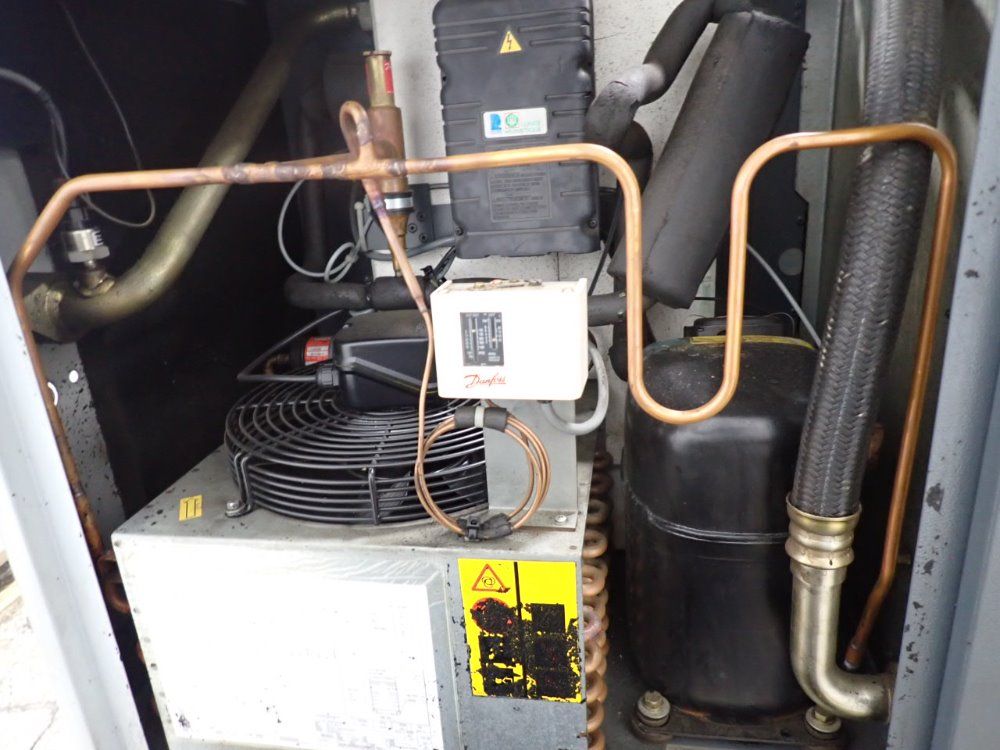 Atlas Copco 18.5 Kw/ 25 Hp Ga18vsd Air Compressor - Ga18vsd