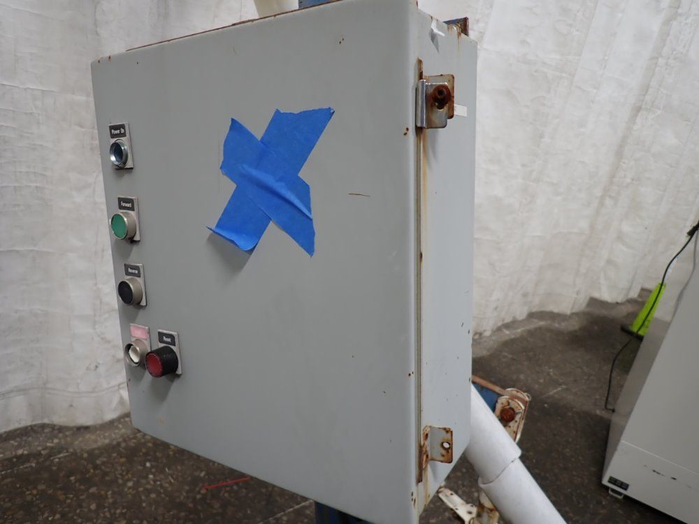 Flexicon 24" X 24" X 24" Auger Feeder