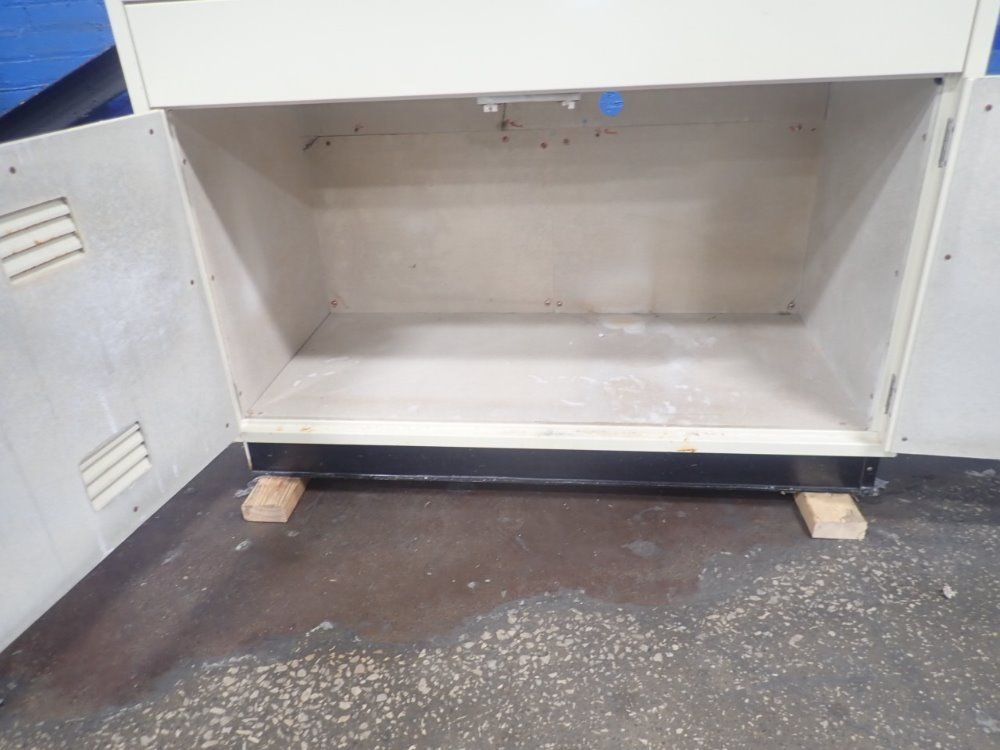 Kewaunee Scientific Work Bench/cabinet