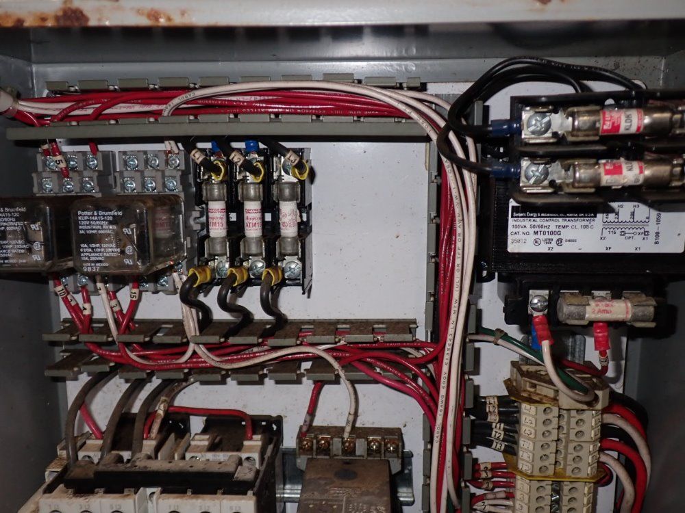 Flexicon 24" X 24" X 24" Auger Feeder