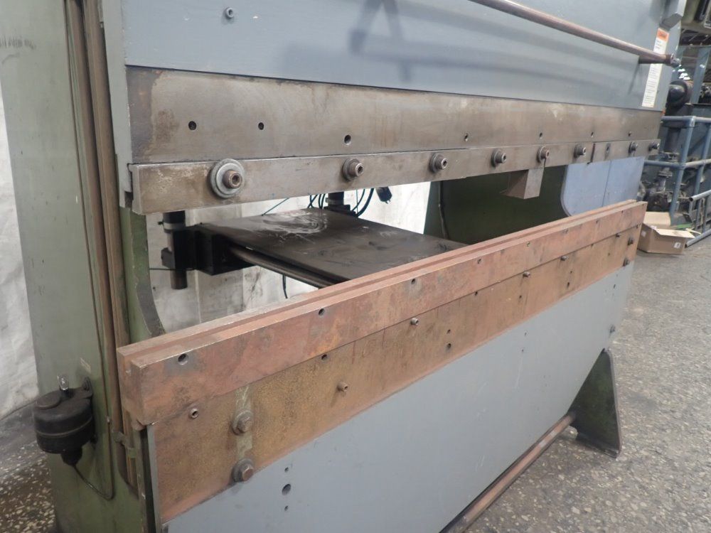 Di-acro/houdaille 72" 14-72 Press Brake - 14-72