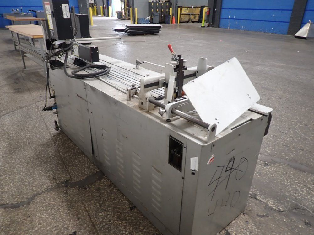 Kirk-rudy Base/shuttle Feeder