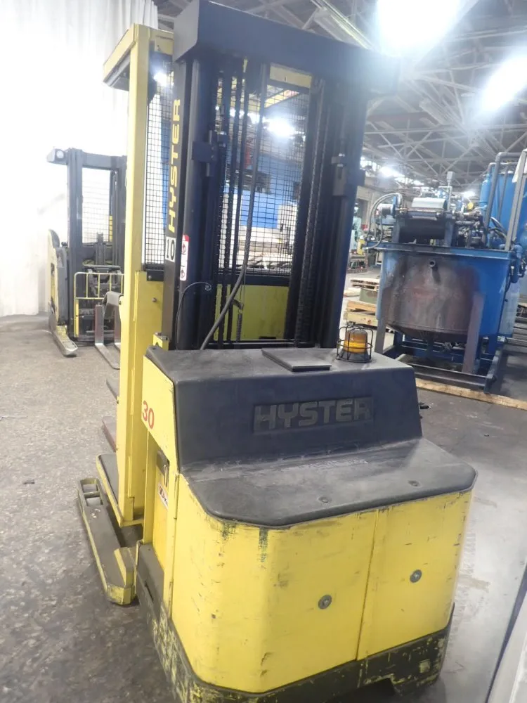 Hyster 3000# R30xms Electric Order Picker - R30xms