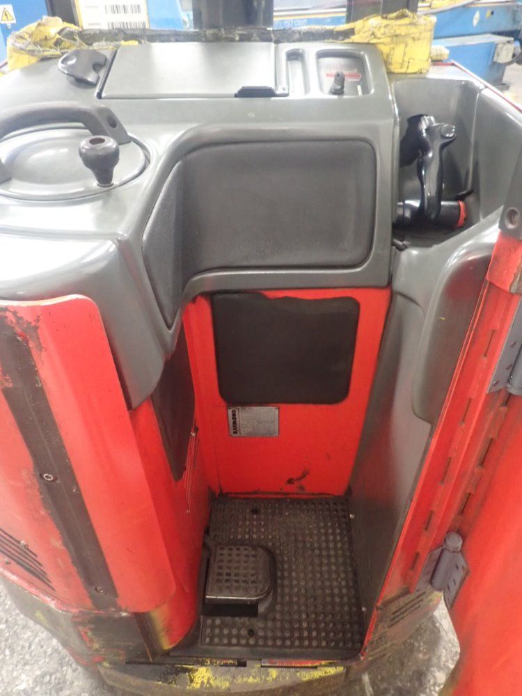 Raymond 3000# Easi Electric Reach Lift - Easi