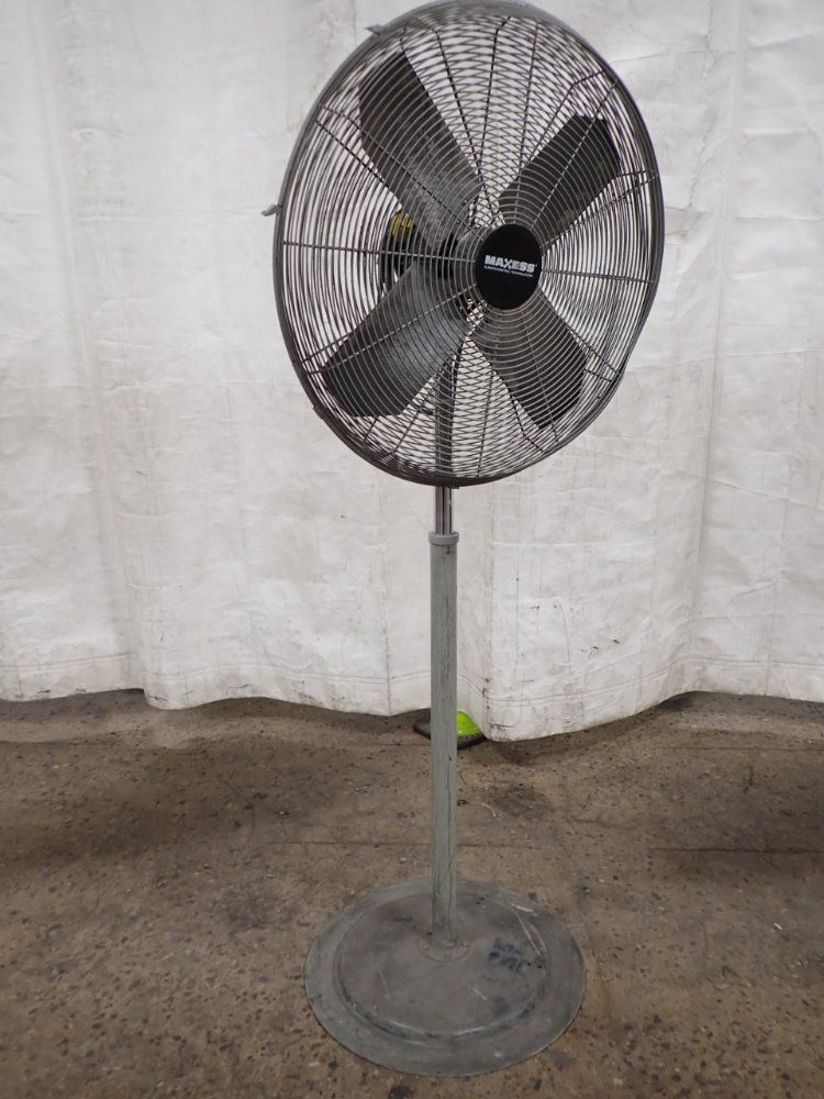 Maxess Pedestal Fan