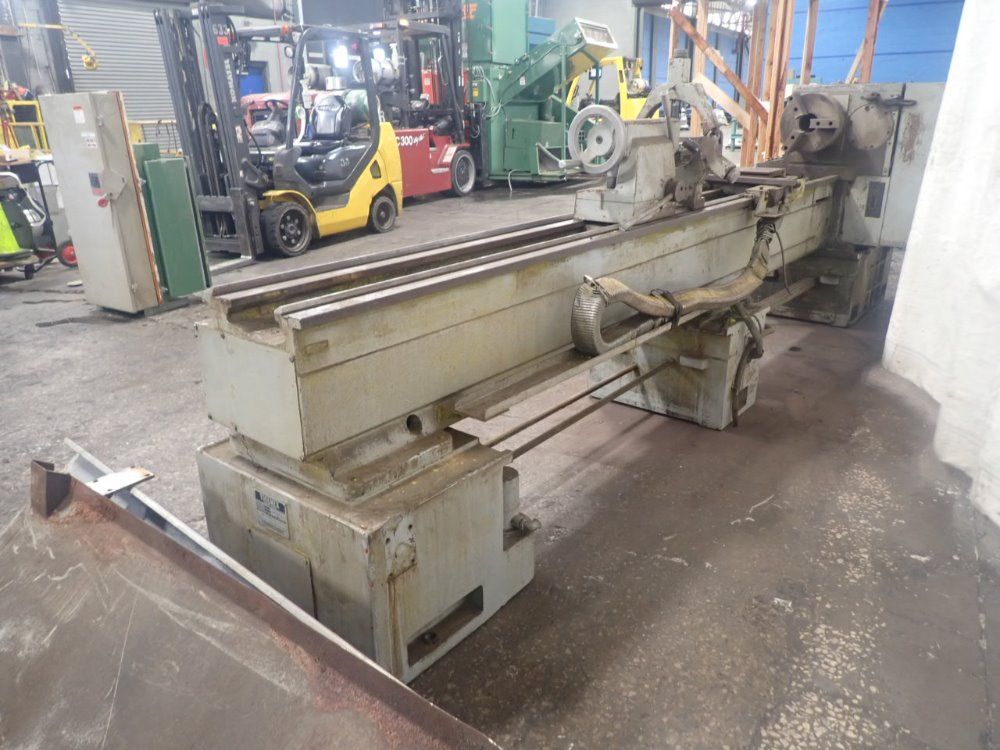 Tarnow 23"/32" X 120" Tuj 50m / 120 Gap-bed Lathe - Tuj 50m / 120