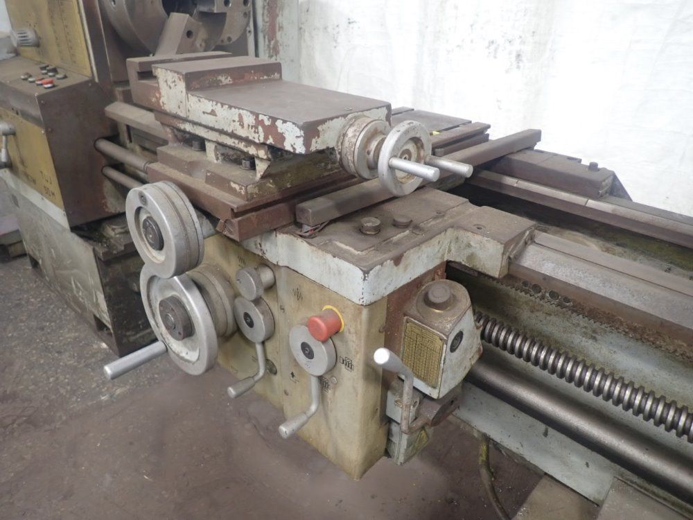 Tarnow 23"/32" X 120" Tuj 50m / 120 Gap-bed Lathe - Tuj 50m / 120