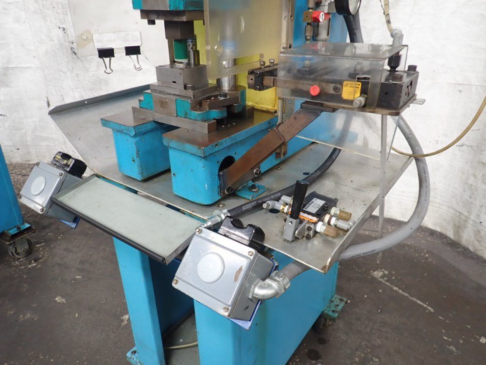 Multipress/denison Hydraulic Press