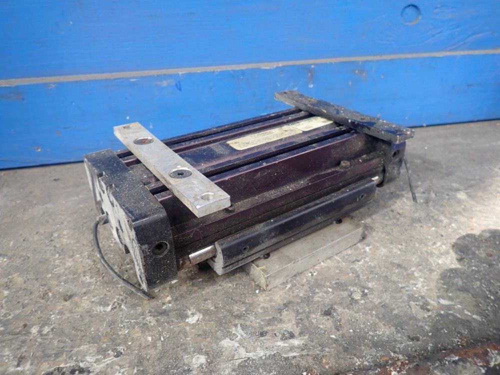 Tol-o-matic Cylinder Guide