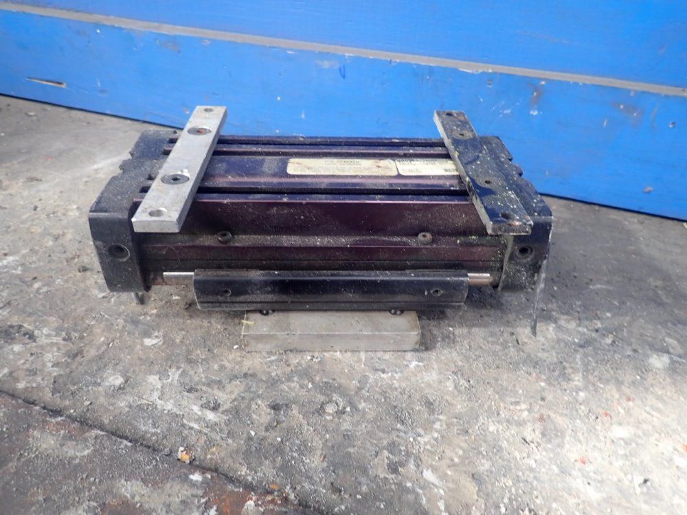 Tol-o-matic Cylinder Guide