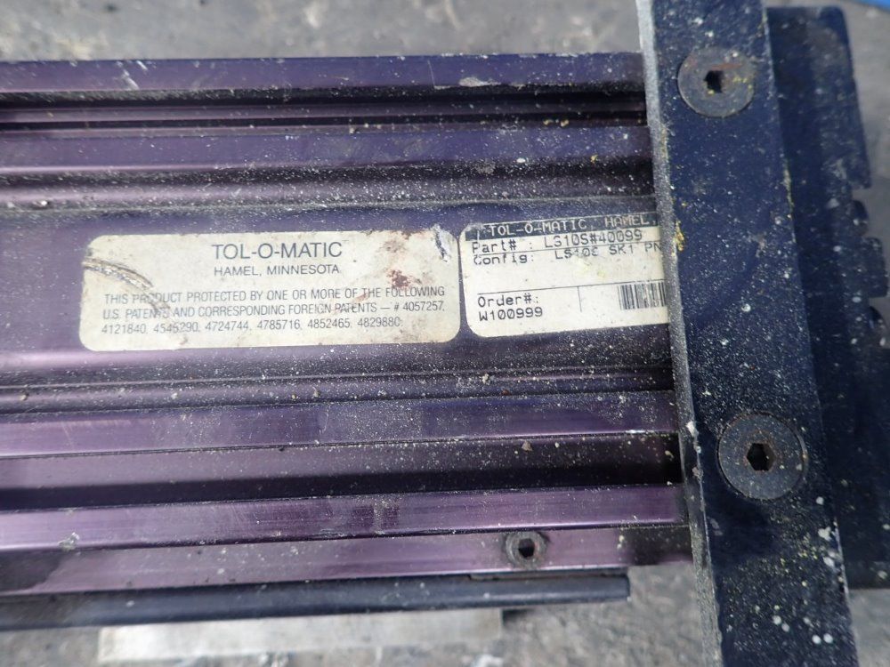 Tol-o-matic Cylinder Guide