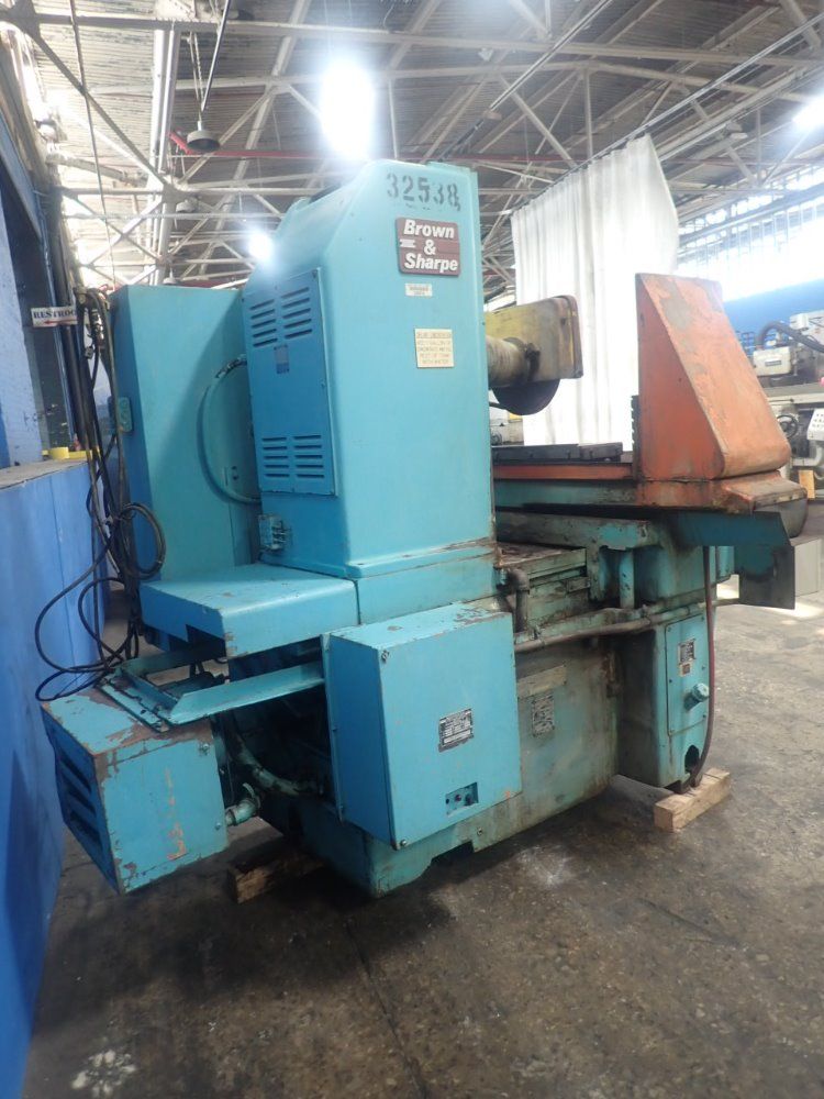Brown & Sharpe 8" X 24" 824 Micromaster Surface Grinder - 824 Micromaster