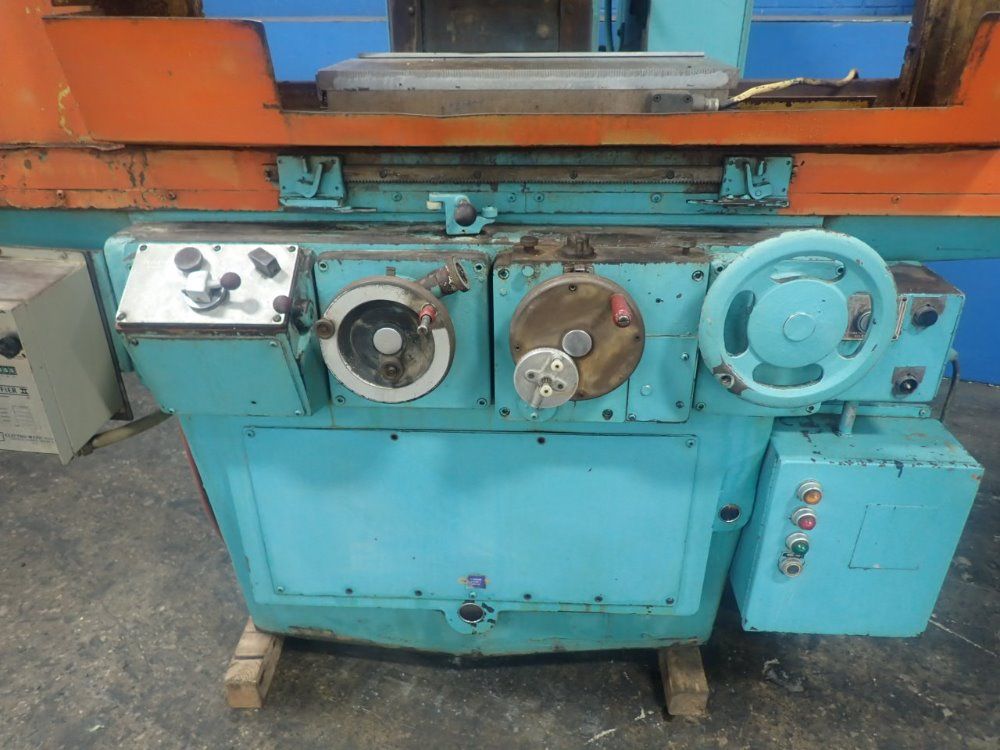 Brown & Sharpe 8" X 24" 824 Micromaster Surface Grinder - 824 Micromaster