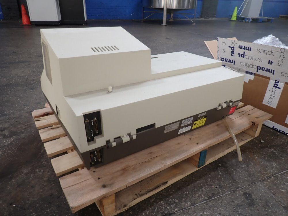 Perkin Elmer Ftir Spectropohotometer - 1600