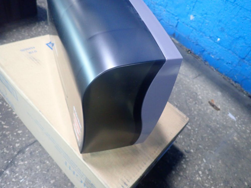 Kimberly-clark Tissue/paper Towel Dispenser