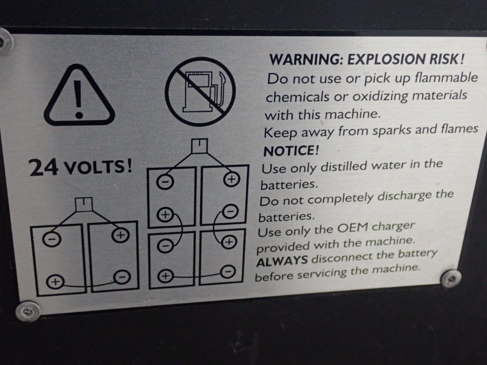 Factory Cat 32" Magnum 27-c Floor Scrubber - Magnum 27-c