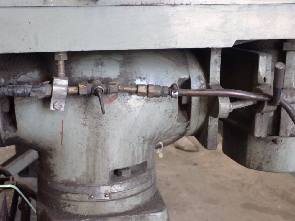 Select Machine Tool Co. 30" X 7" Vertical Mill - 1/2 V