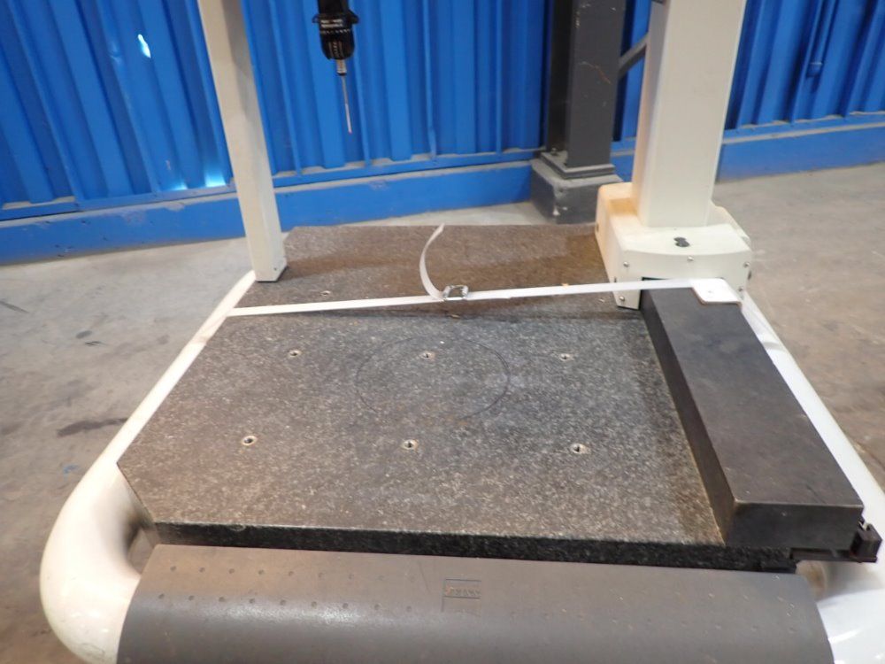 Zeiss 24''x34'' Coordinate Measuring Machine - Vista 1620-14