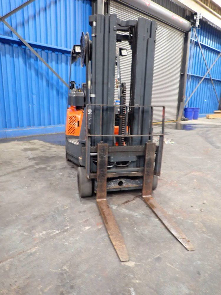 Aisle Master 2000kg Forklift - 44s