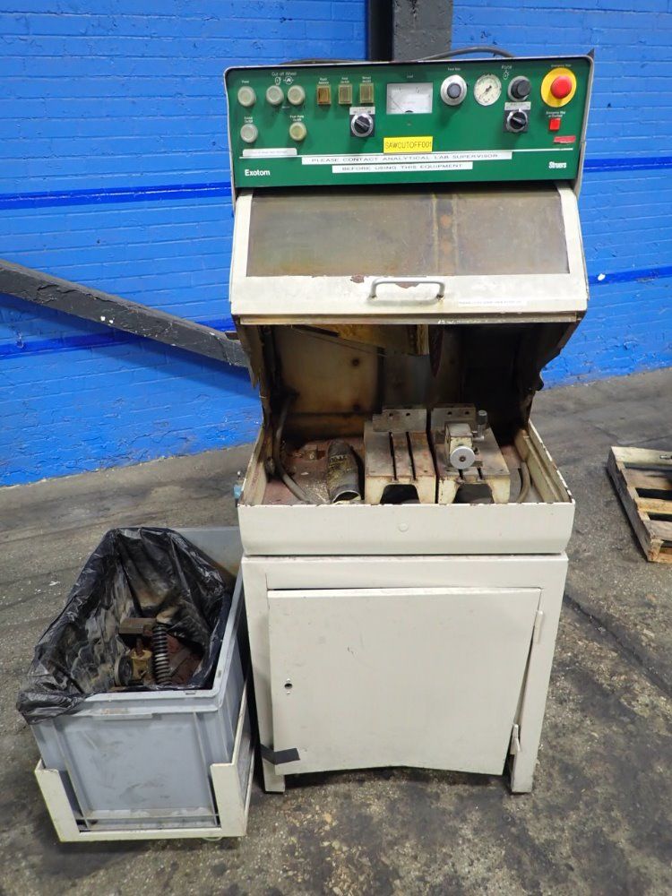 Struers 14" Cut Off Saw