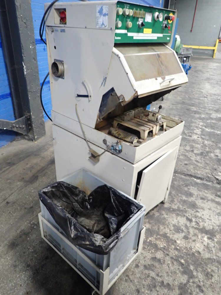 Struers 14" Cut Off Saw