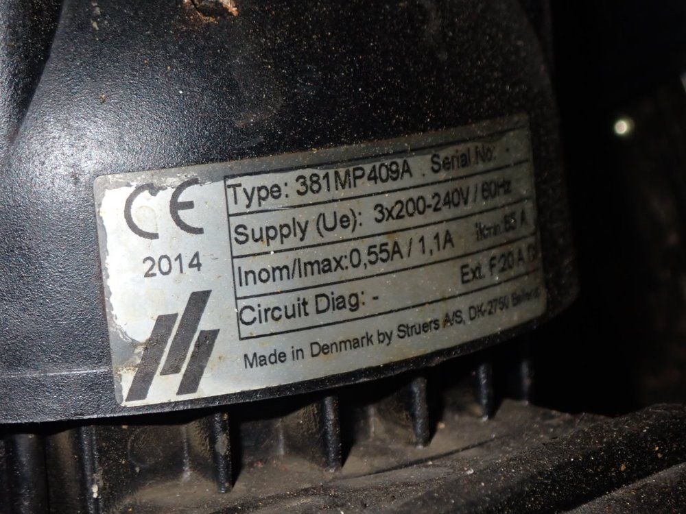 Struers 14" Cut Off Saw