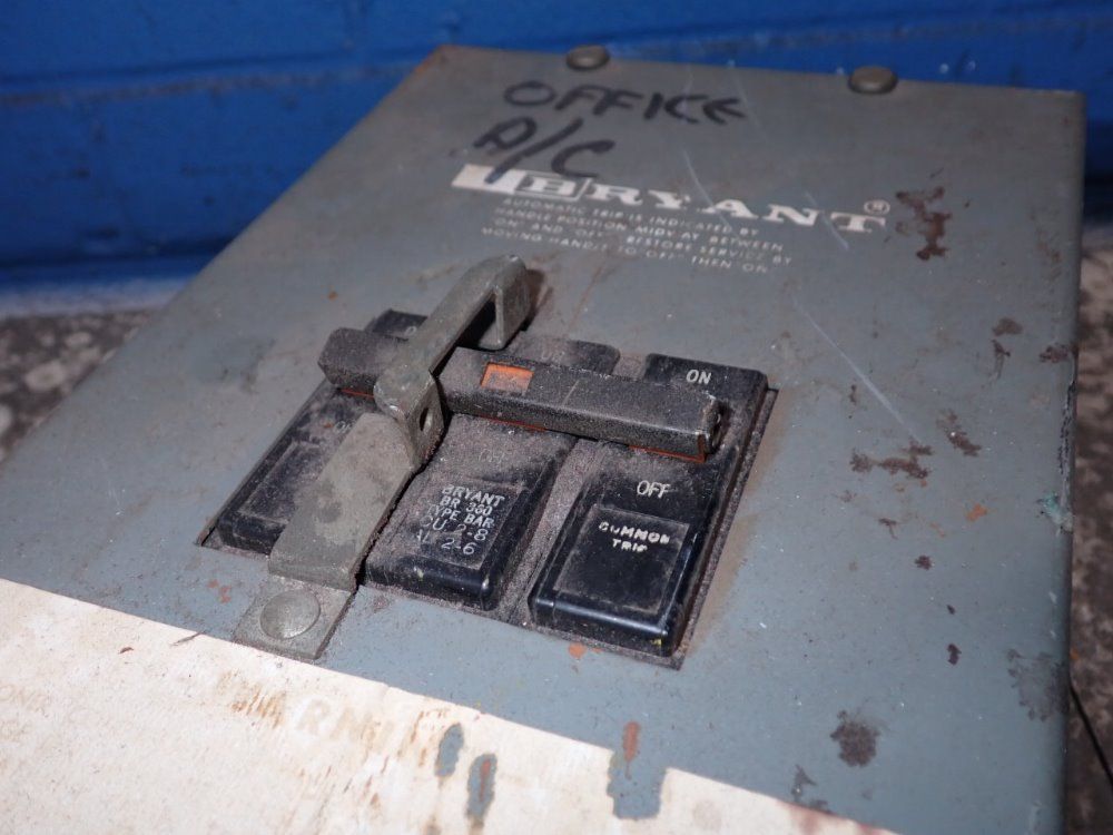 Bryant Circuit Breaker