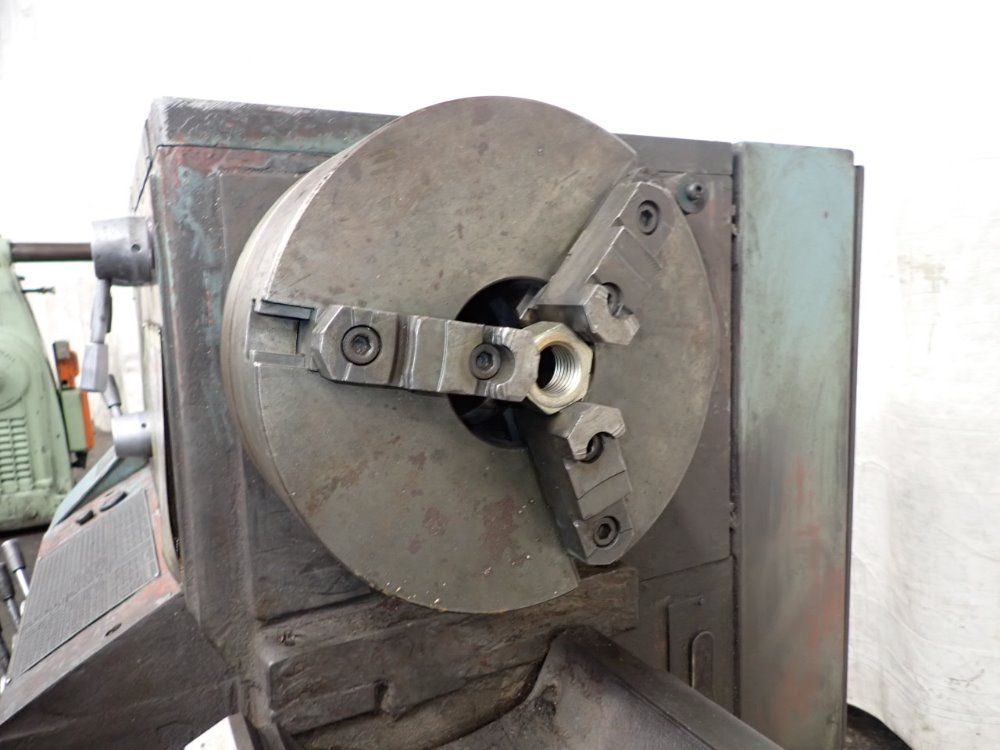 Tarnow 24"/30" X 118" Tuj-50m Gap Bed Lathe - Tuj-50m