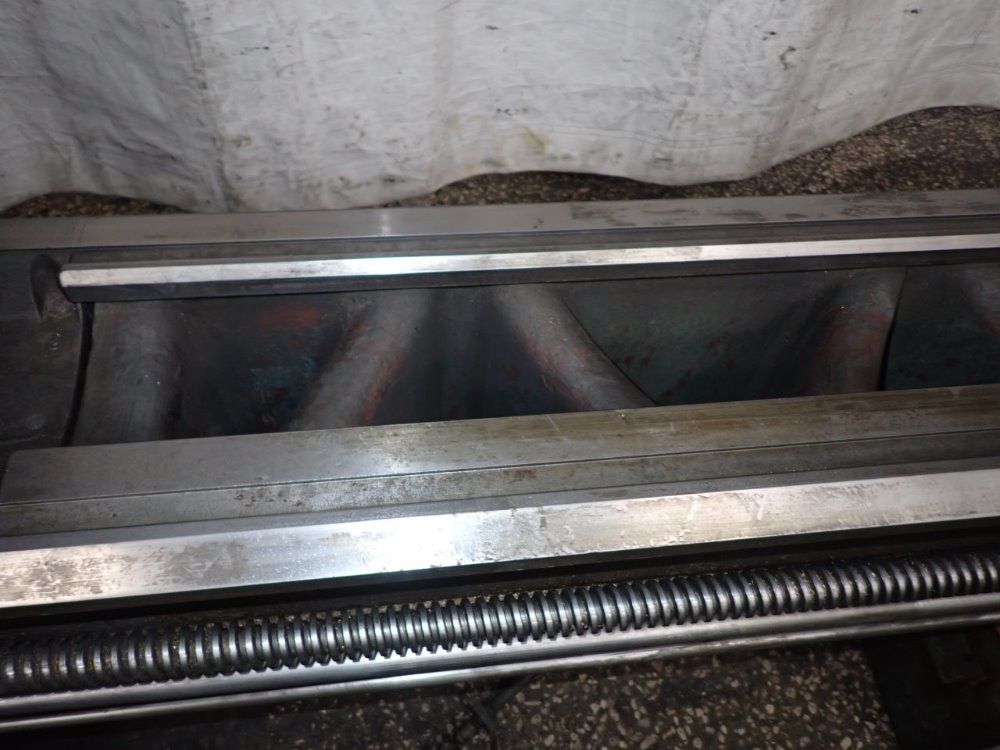 Tarnow 24"/30" X 118" Tuj-50m Gap Bed Lathe - Tuj-50m