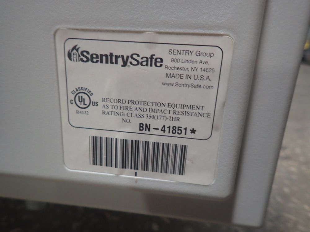 Sentry Safe Safe