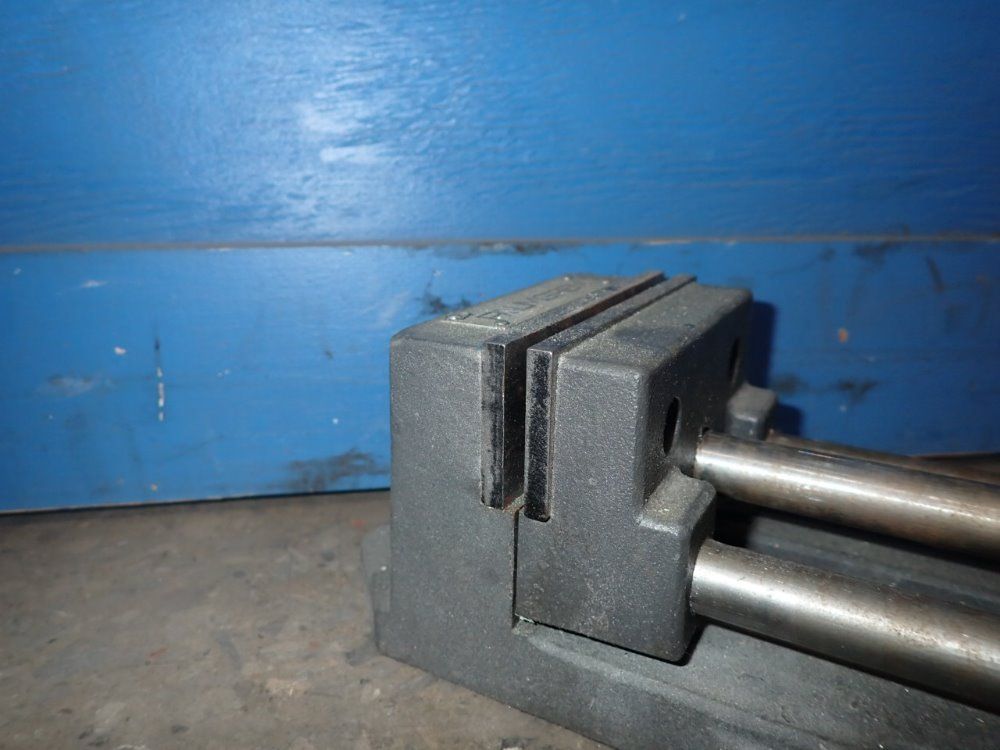 Palmgren 4" Vise