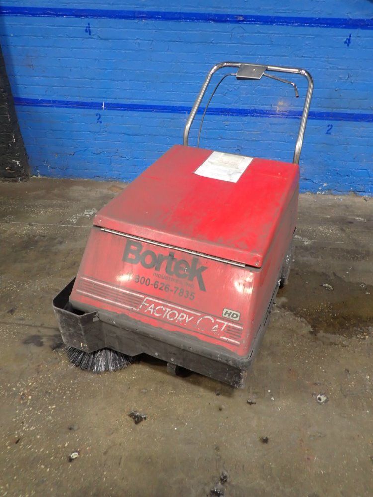 Bartek/factory Cat Floor Scrubber