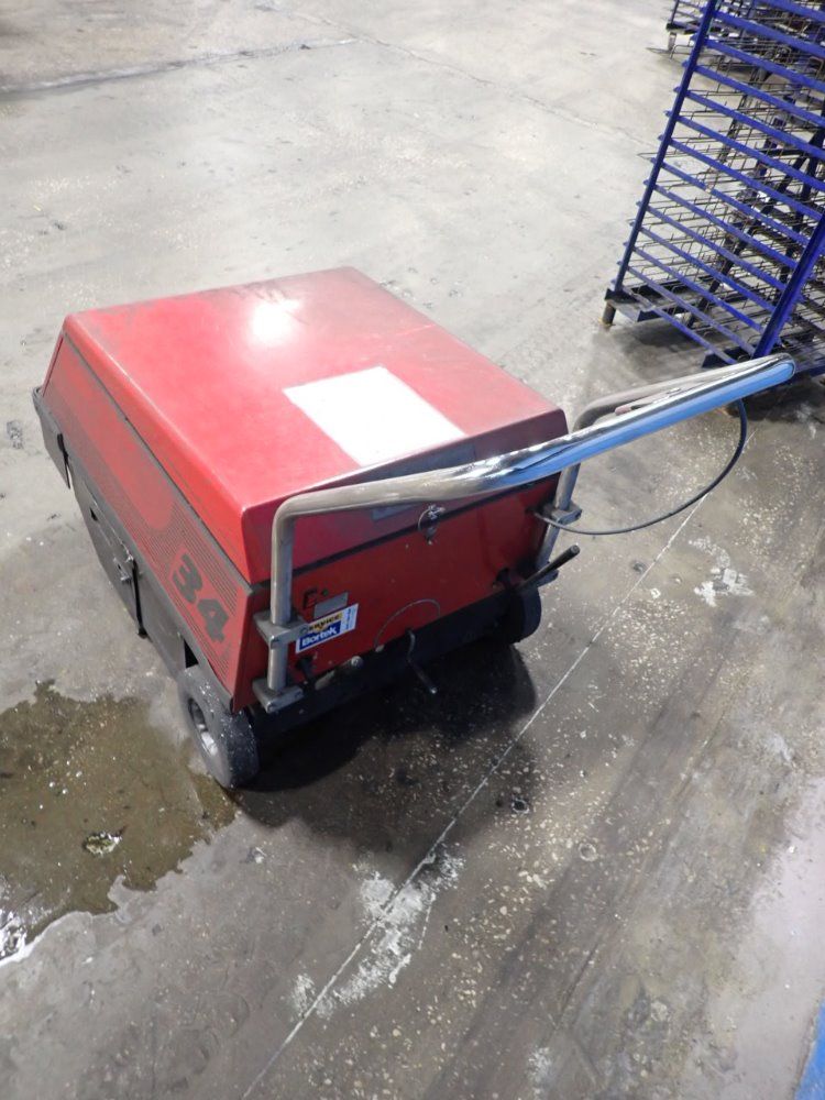 Bartek/factory Cat Floor Scrubber