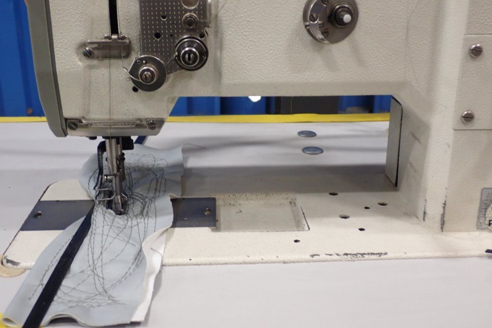 Pfaff 110v Upholstery Sewing Machine - 1245-6/01clpmn8