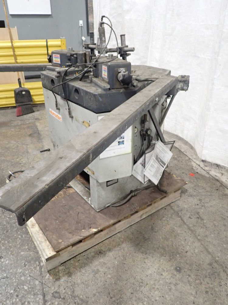 Elumatec Crimper/staker