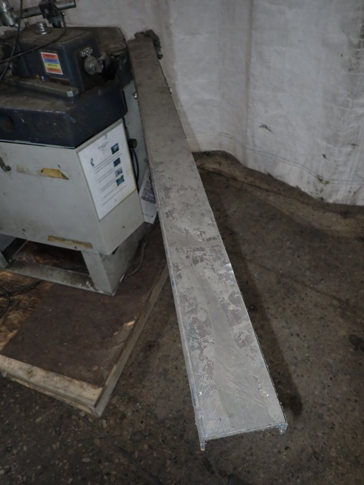 Elumatec Crimper/staker