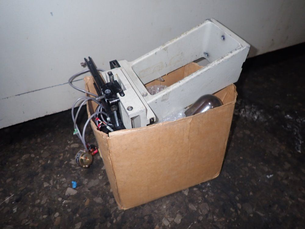 Opc/optical Gaging Products Optical Comparitor