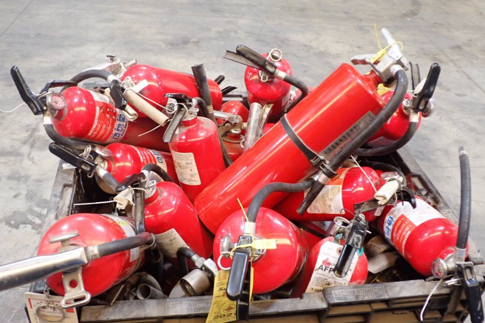 First Alert 195psi Fire Extinguisher - Fe2a10gr