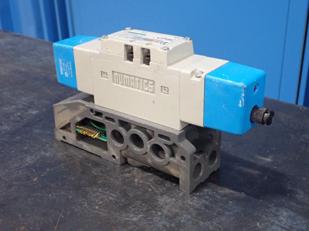 Numatics 4w Pneumatic Solenoid Valve - L13bb5z2mp00061