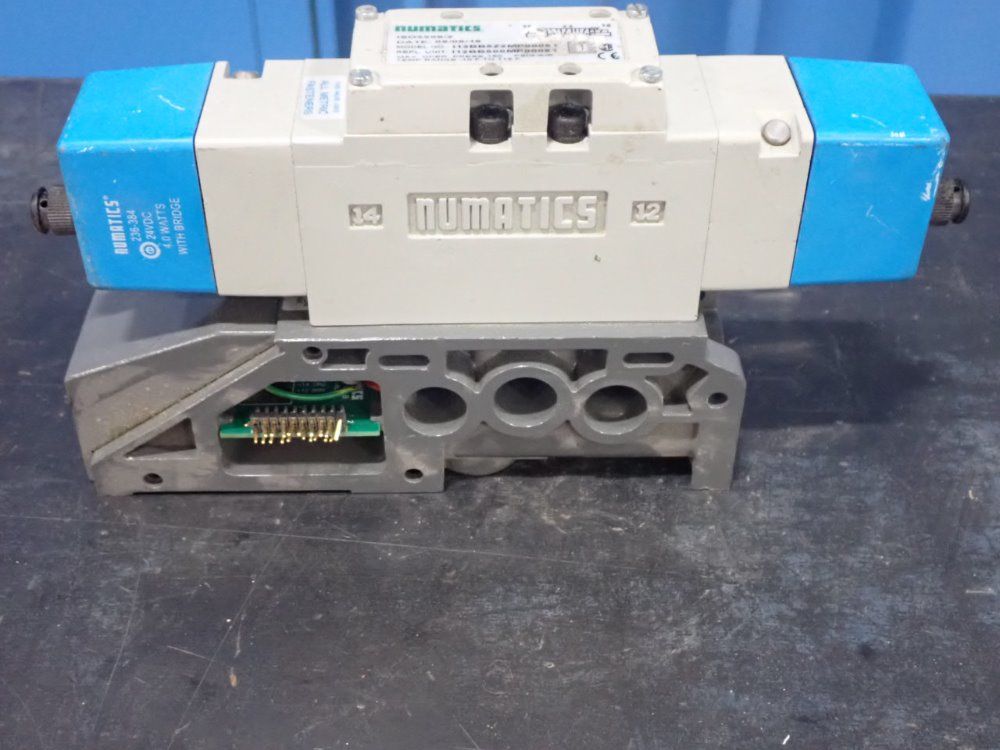 Numatics 4w Pneumatic Solenoid Valve - L13bb5z2mp00061