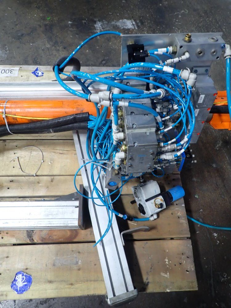 Eckhart And Associates Manipulator