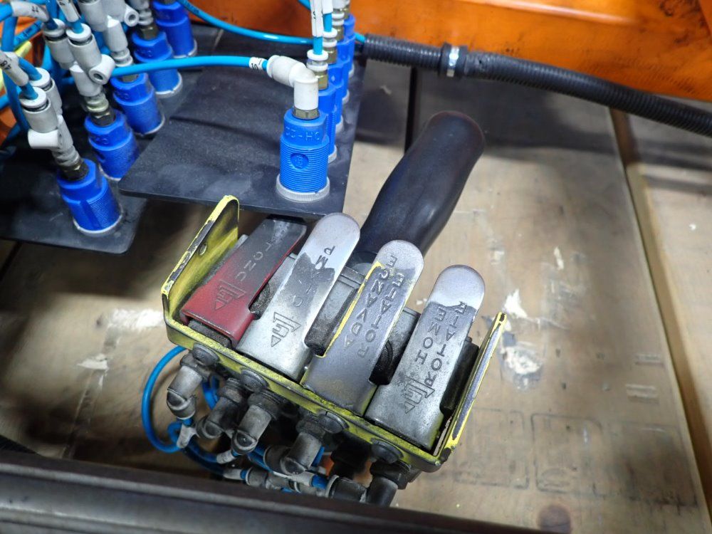 Eckhart And Associates Manipulator