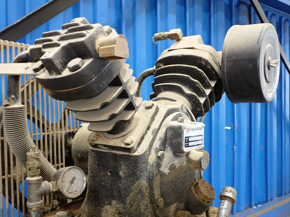 Ingersroll Rand 5hp Air Compressor - 2340n5