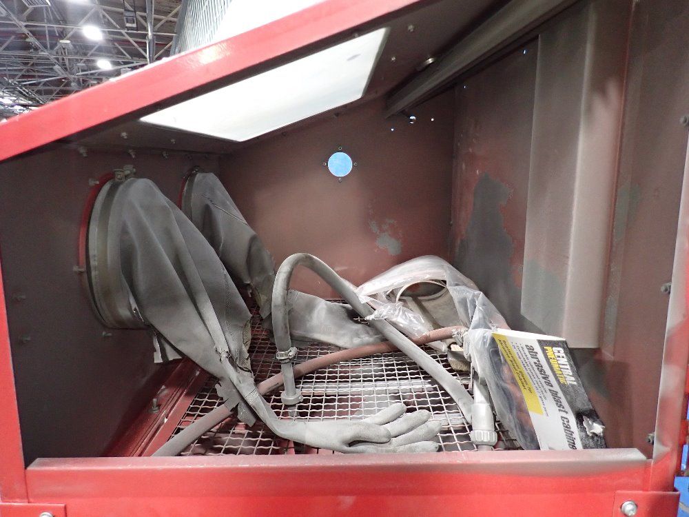 Central Pneumatic 34" X 2" X 20" Id Blast Cabinet