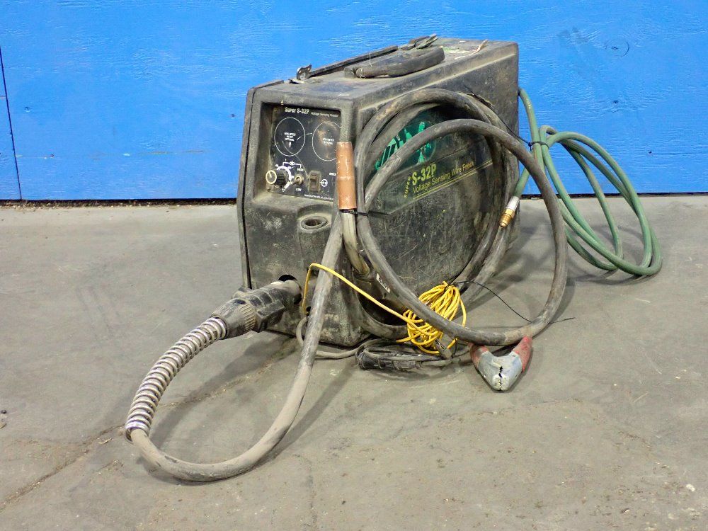 Miller Electric Mfg. Co. Votage Sensing Feeder - Super S-32p