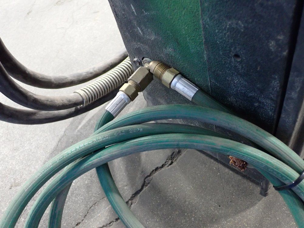 Miller Electric Mfg. Co. Votage Sensing Feeder - Super S-32p