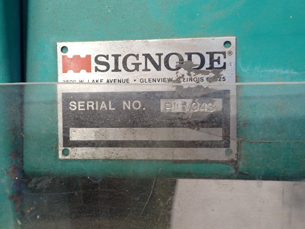 Signode 1/2 Hp Stretch Wrapping Machine - Ring Master